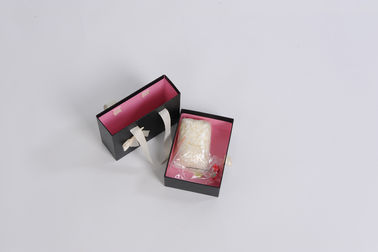 Luksusowe płaskie pudełka na prezenty Składane magnetyczne pudełko na prezenty ze wstążką